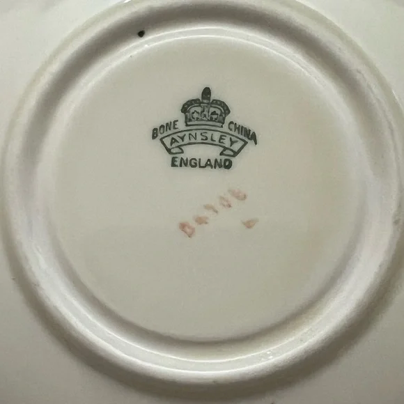 Vintage Ansley Coalport Pink sweetheart roses cobalt Blue Gold tea cup/saucer - Picture 4 of 10